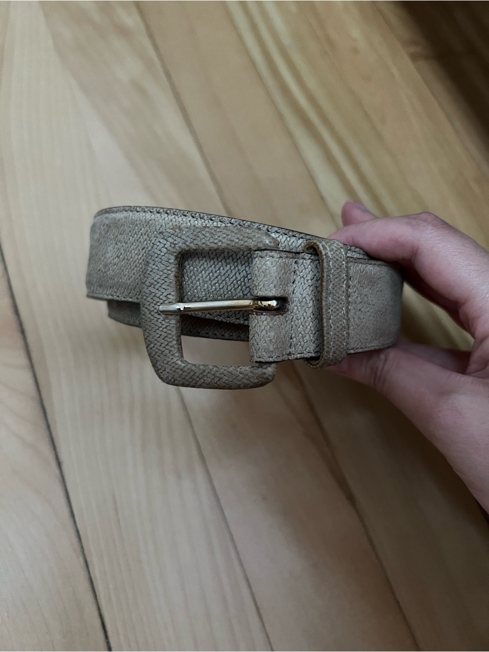 Giorgio Armani Textured Leather Belt - Size 70/28 (XS) - Made in Italy